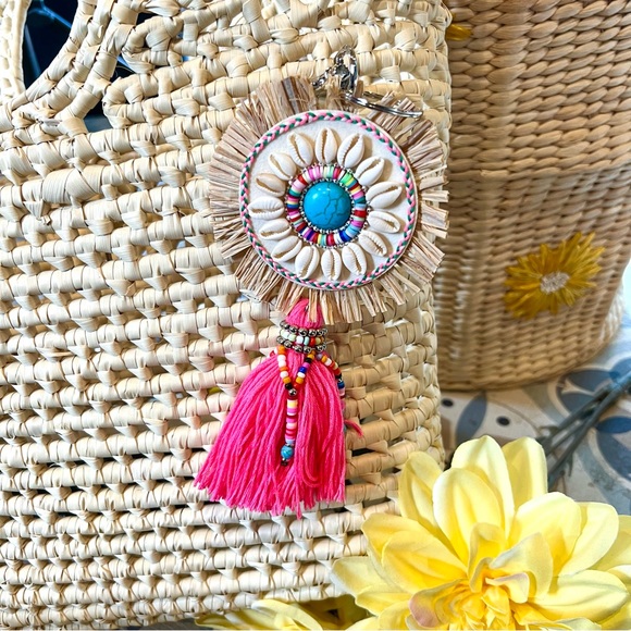 New Handmade Beaded Bohemian Medallion With Shells Neon Fringe Bag Clip Key Ring - Picture 2 of 7
